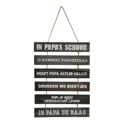 muurdecoratie-in-papas-schuur-hout-bruin-wit