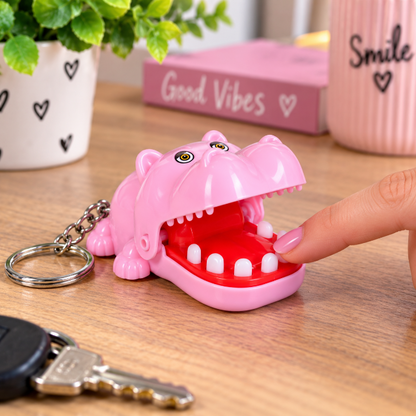 sleutelhanger-bijtende-hippo-roze