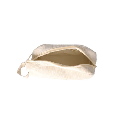 make-up-tas-medium-off-white