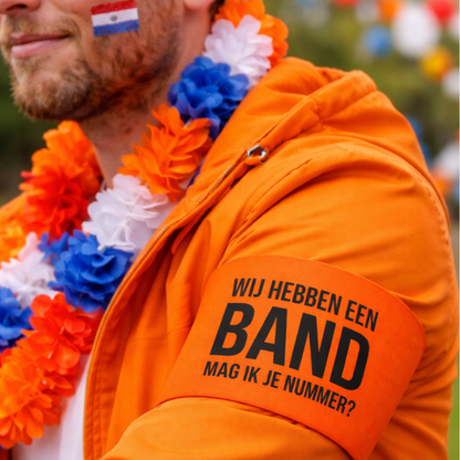 captain-armband-orange-wij-hebben-een-band
